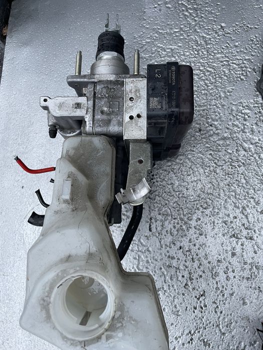 АБС модул Тойота Ц-ХР, 1.8хибрид (abs module toyota c-hr)
