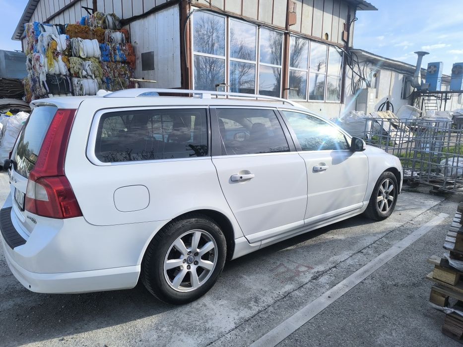 de vânzare Volvo V70 2011 1.6