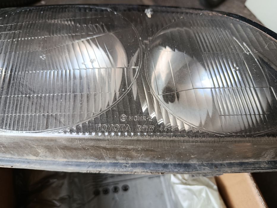 Тойота ипсум фара