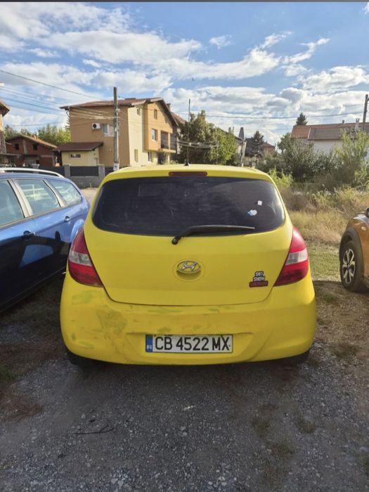 Hyundai i20 на части