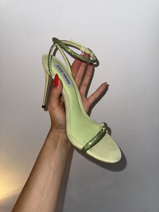 Steve Madden – Green Strappy Sandals - high heels