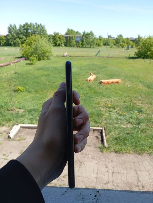 Продам Самсунг гэлекси Джи 6+