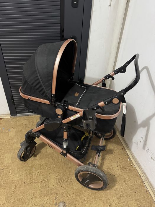 Коляска в хорошем состоянии