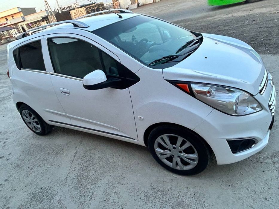 Продаю Спарк