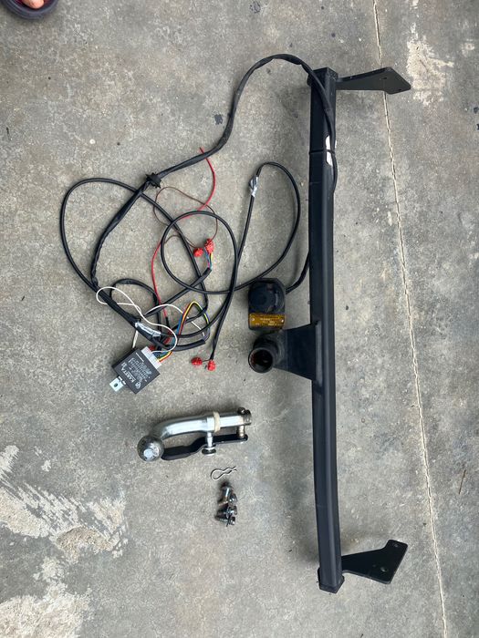 Теглич за Хюндай Елантра