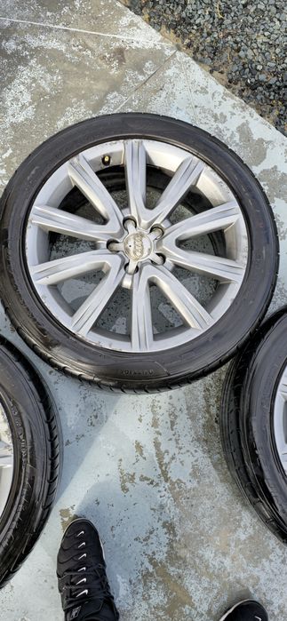 Vand jante cu anvelope 18
