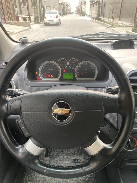 NEXIA 3 avtomat sotiladi