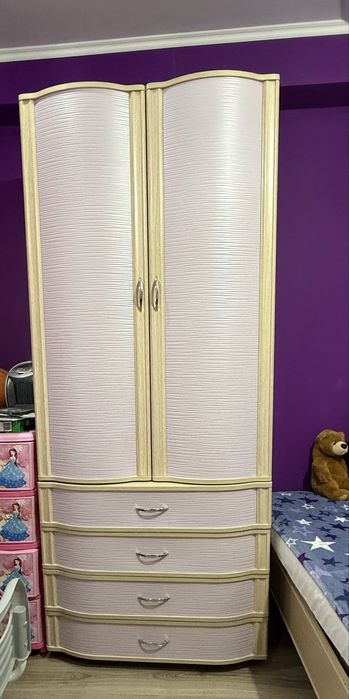 Продам спальный гарнитур