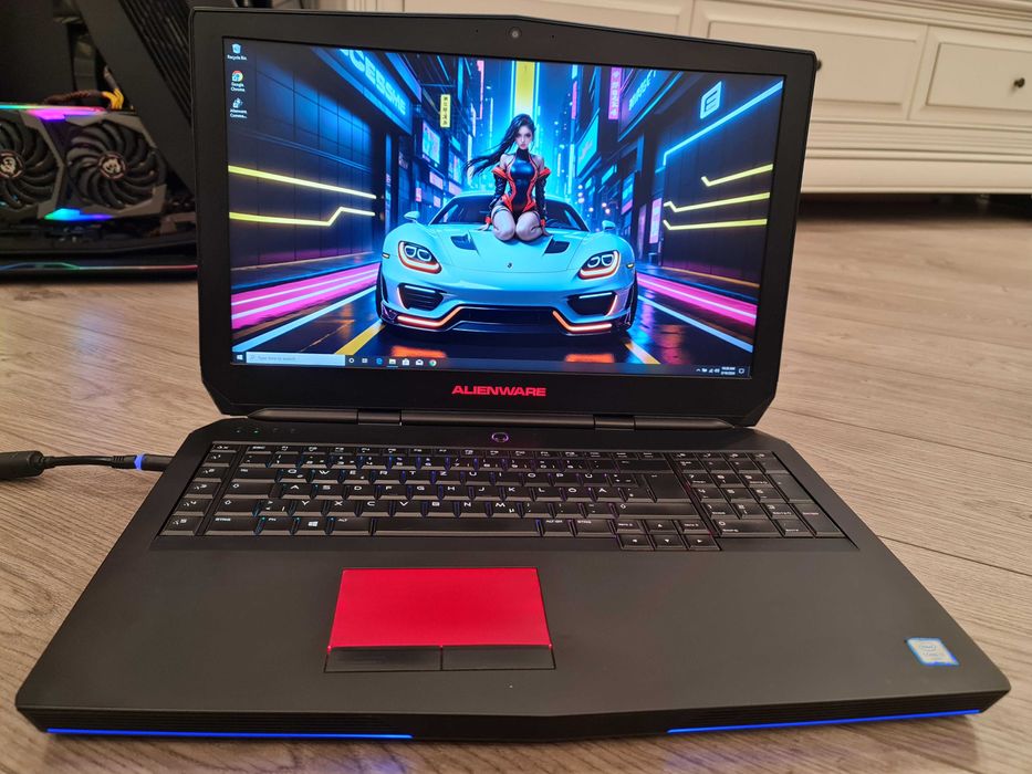 Laptop gaming ALIENWARE, intel core i7 , video 8 gb Nvidia , 17,3 inch