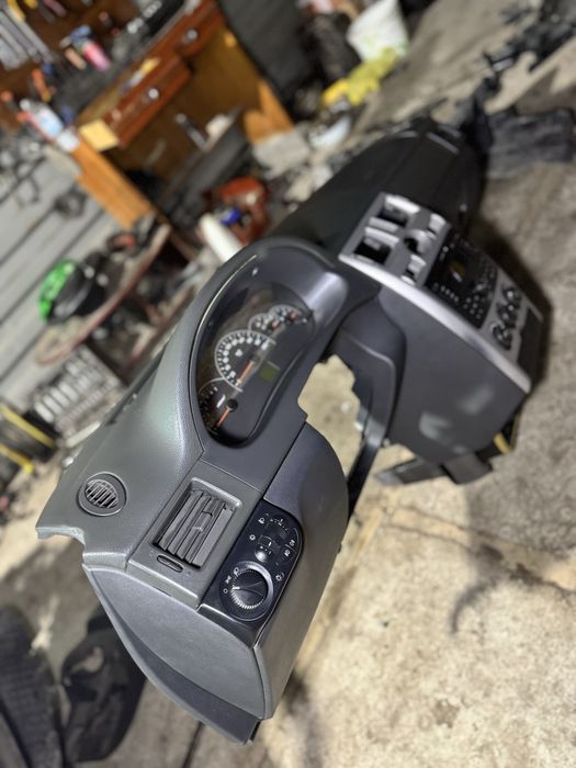 Продам приору седан 2012 г на разбор