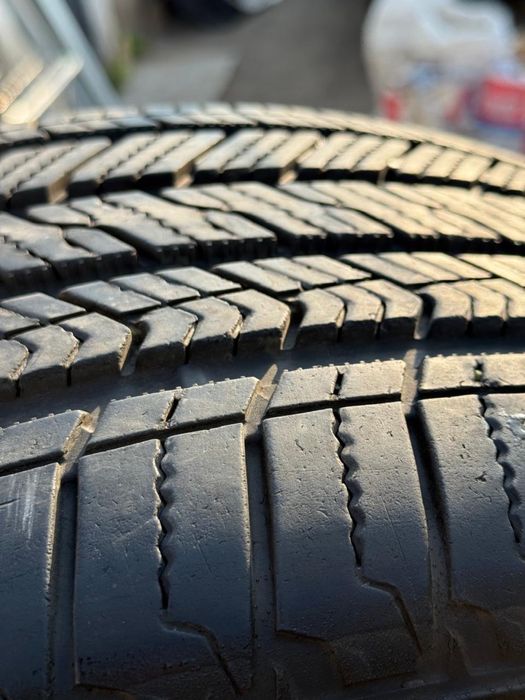 Комплект шин bridgestone 275/45/20