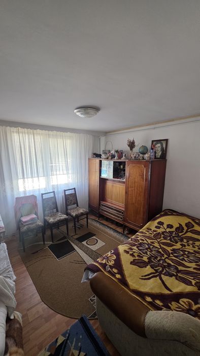 Apartament  2 camere, 54 mp, semidecomandat, etaj 4 acoperit,