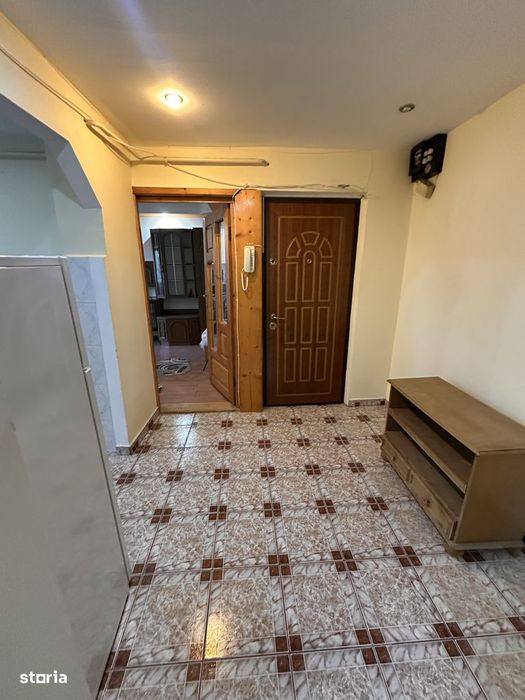 Apartament 2 camere decomandat, et. 3 - Zona Casa Tineretului