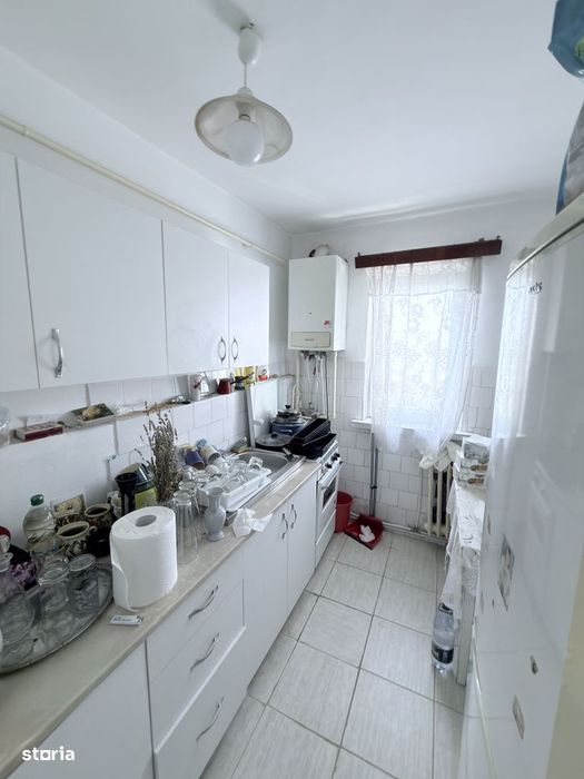 Apartament 2 camere foarte spatios la strada Primaverii