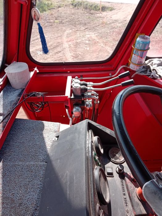 Incarcator tractor 650
