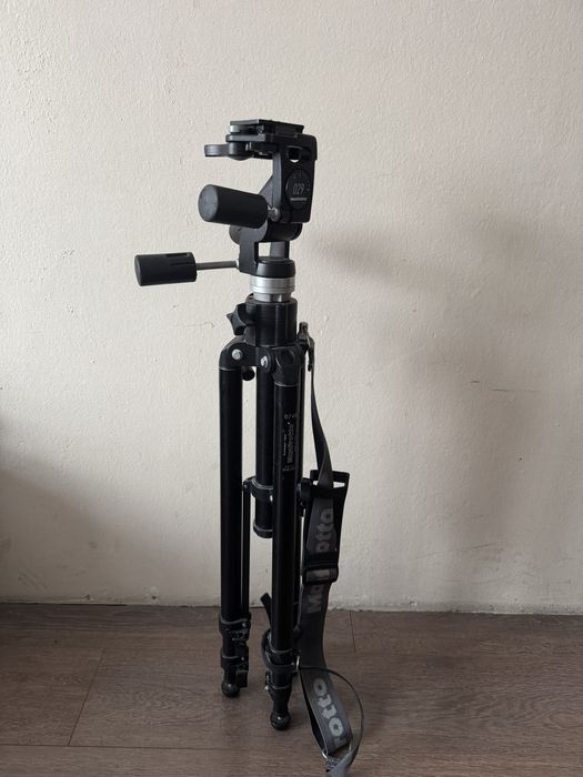 Продам штатив Manfrotto