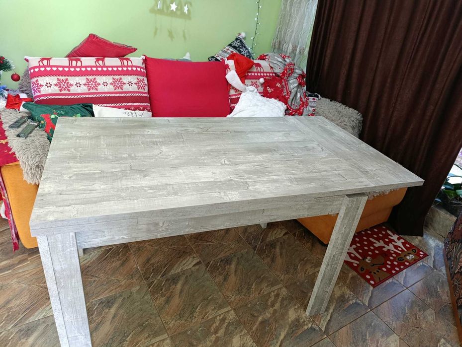 Разтегателна маса