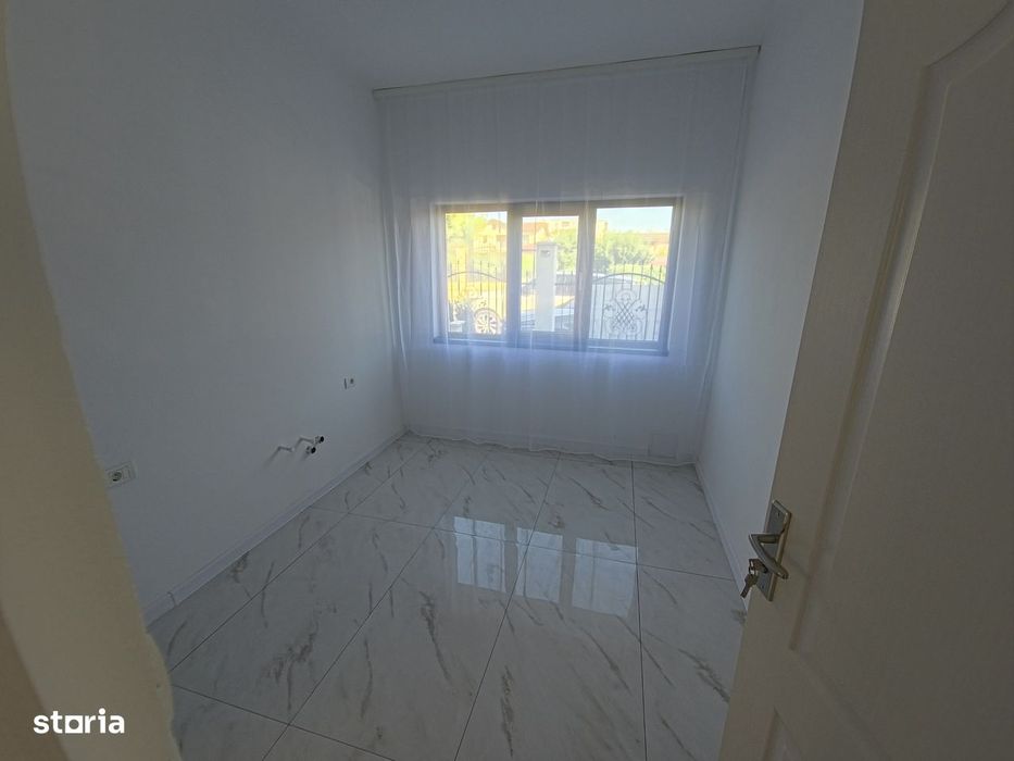 Vila stil mediteranean Ovidiu pozitie excelenta 4 camere posibil schim