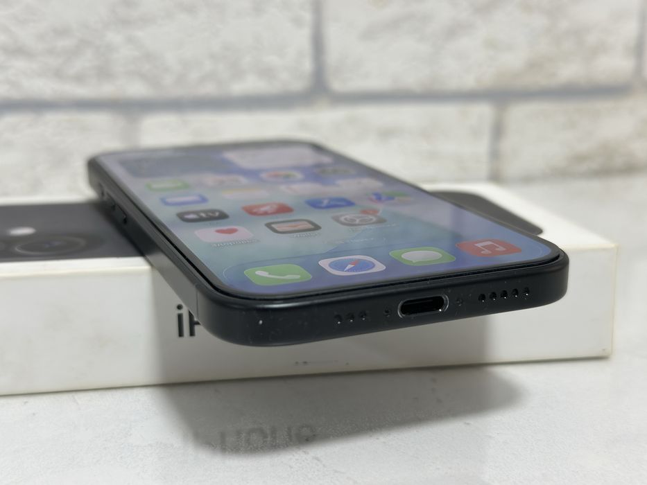 Айфон 16 черный iphone 16