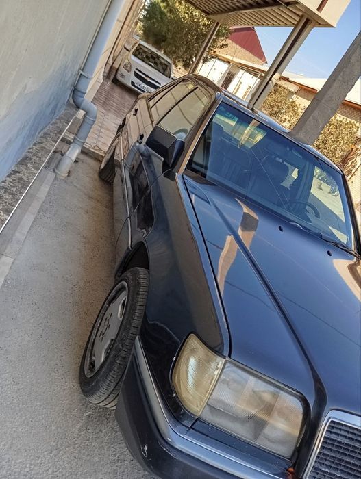 W124 E230 Mercedes Benz sotiladi