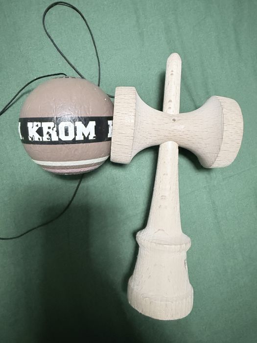 Kendama Krom Strogo Neapolitan
