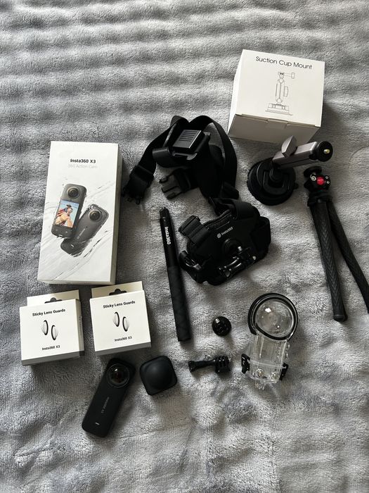 Камера insta360 x3 с оригинальными аксессуарами