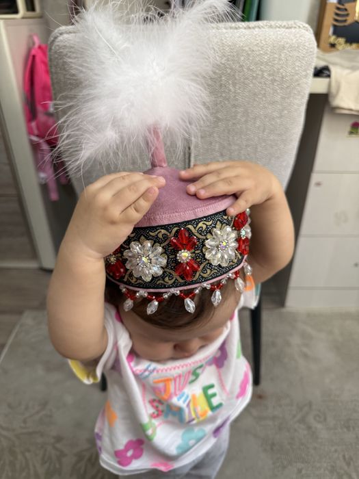 Ақ көйлек, камзол