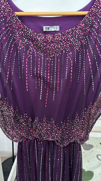 Продам элегантное нарядное вечернее платье!