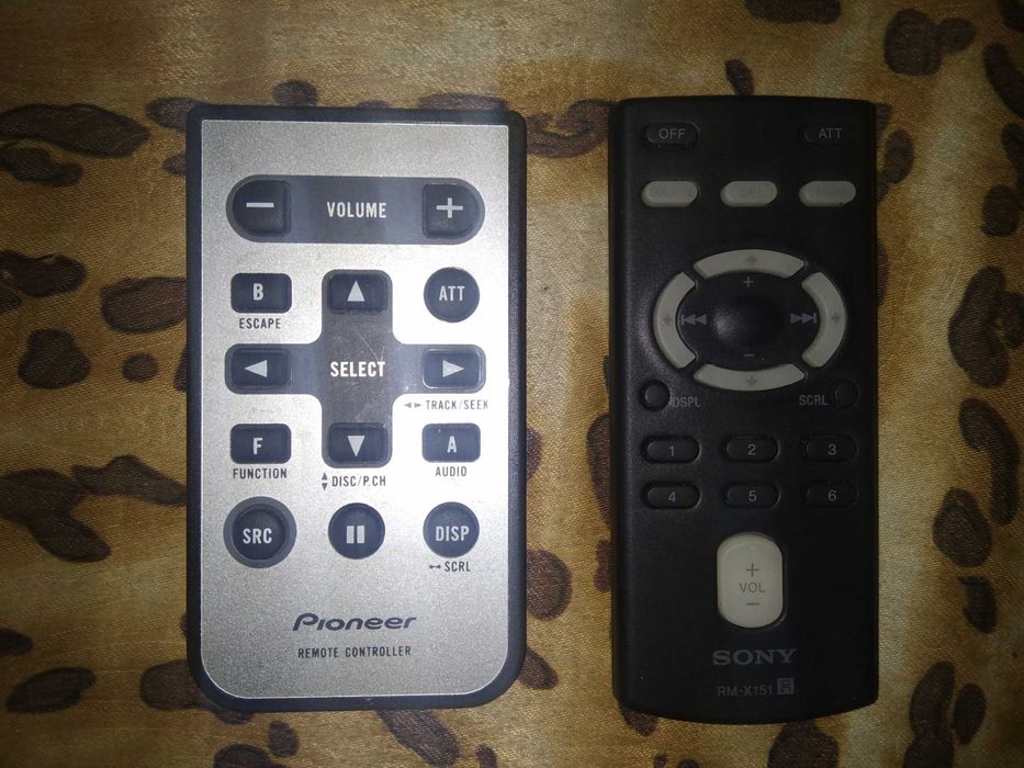 cd,mp3,USB,AUX плеъри за кола и дистанционни