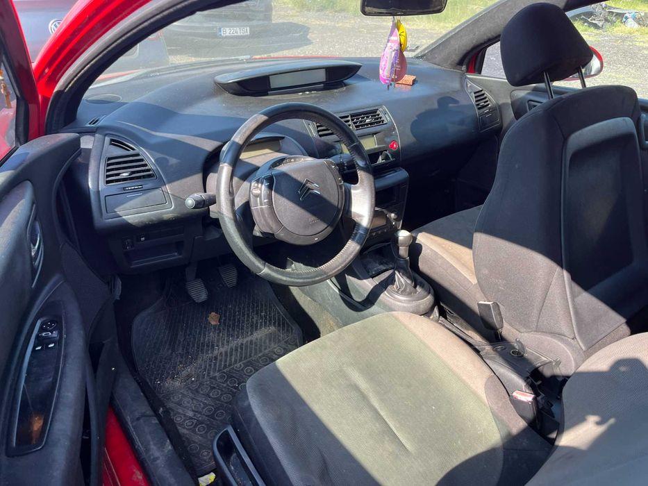 Dezmembrez Citroen C4 coupe rosu benzina 2007