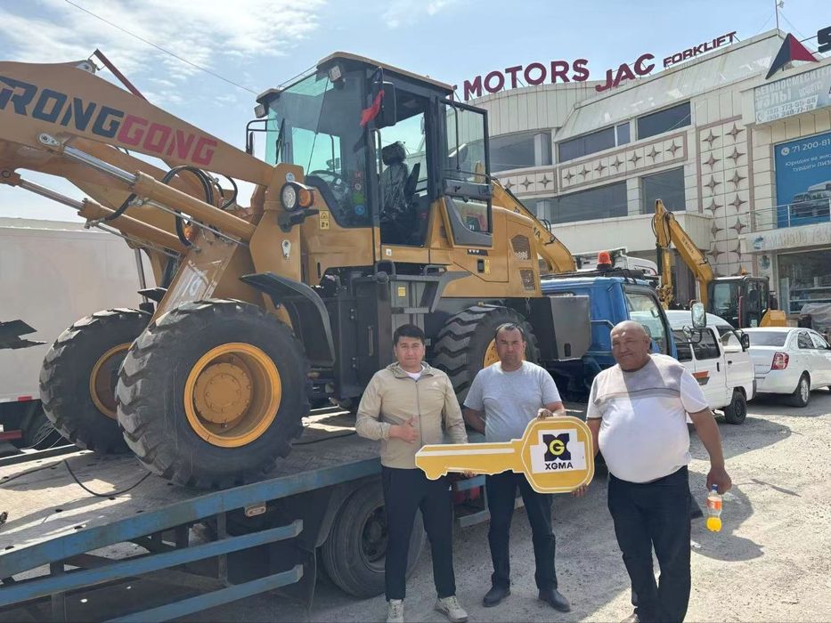 Погрузчик 1,5куб вес 6 тонна