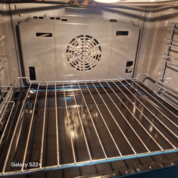 Фурна за вграждане SIEMENS Pyrolyse