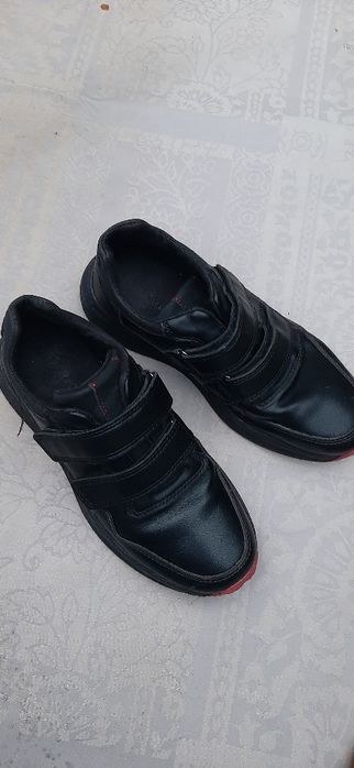 Туфли  школьные 34 размер