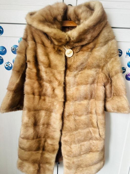 ПРОДАЕТСЯ ШУБА за 125 000. Цена договорная.