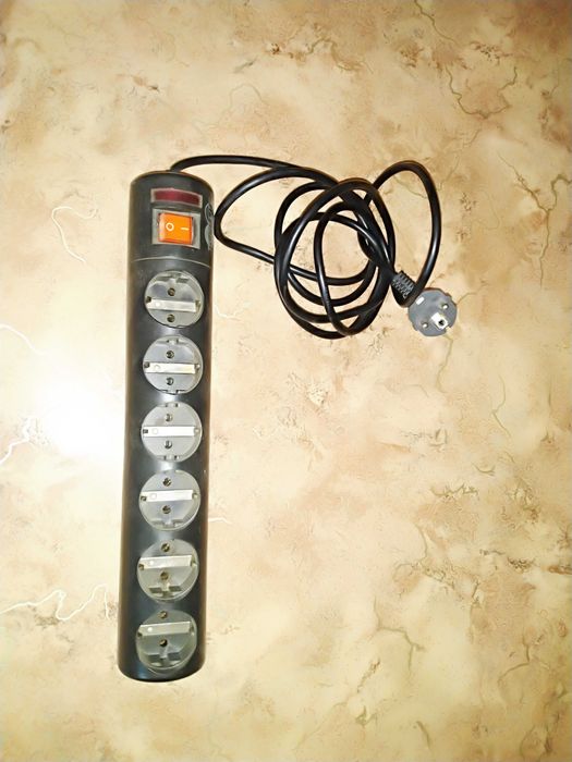 Продам удлинитель.