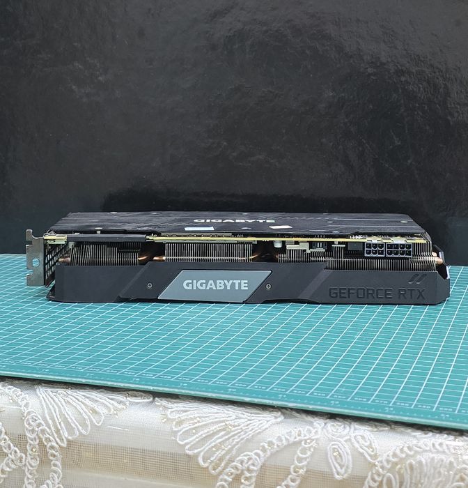 Продам Gigabyte RTX 2070 Super Windforce OC 3X