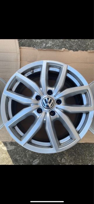 Jante Bmw Seria 5 F10/F11 8jx18et35 R18 OEM