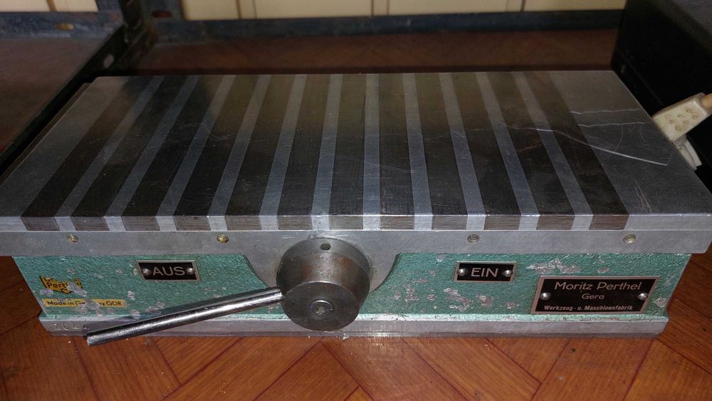 Менгемета,магнитни маси,маса за прав ъгъл