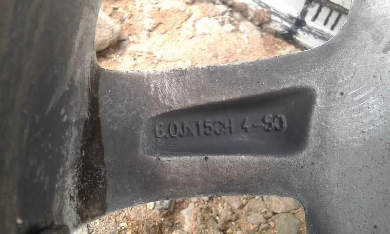 Продам оригинальные легкосплавные диски на Renault