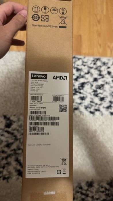 Laptop Lenovo IdeaPad Slim 3 15ABR8