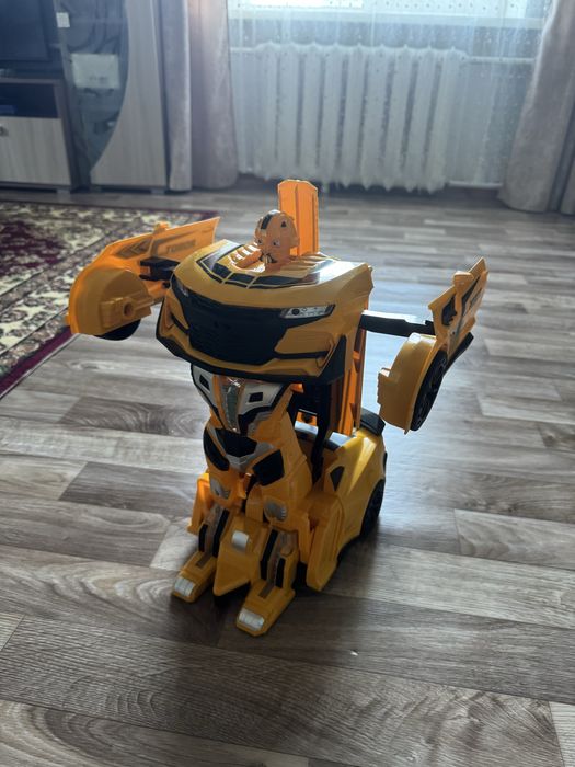 Робот-трансформер