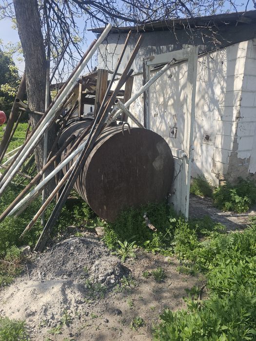 Железные бочки из под воды