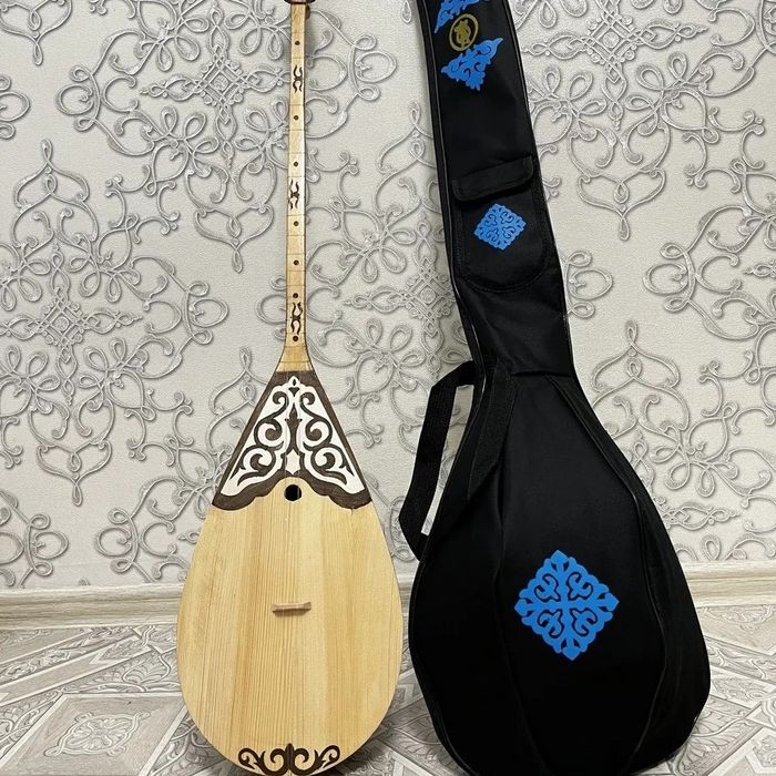 Нағыз қазақ-домбырам!