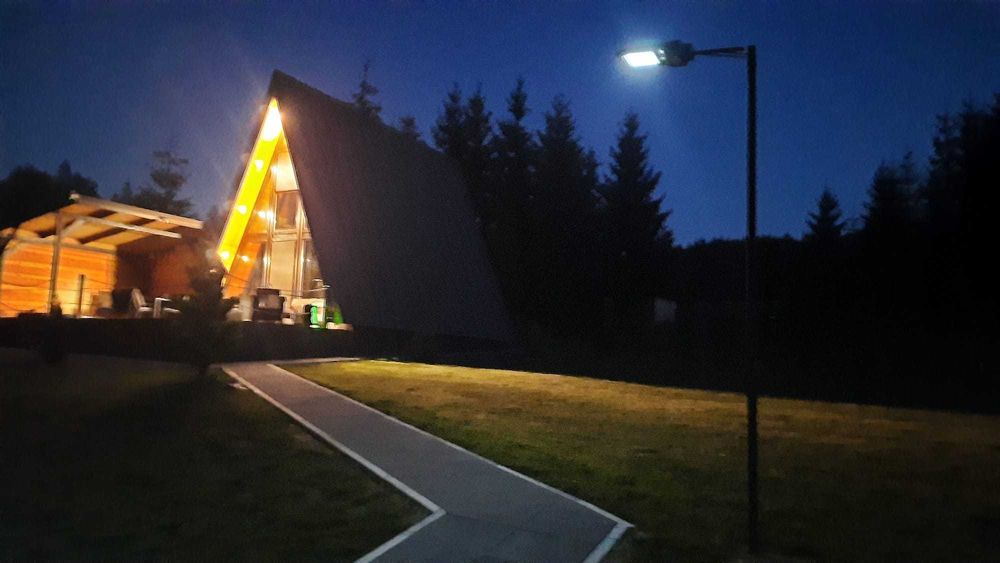 Cabană A-frame nouă 34,5 ari teren intravilan  în stațiunea Colibița