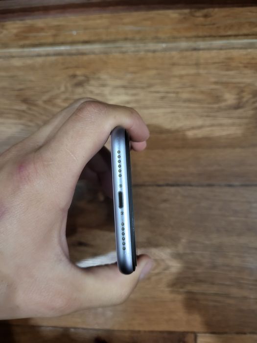 Телефон iPhone 11 срочно срочно