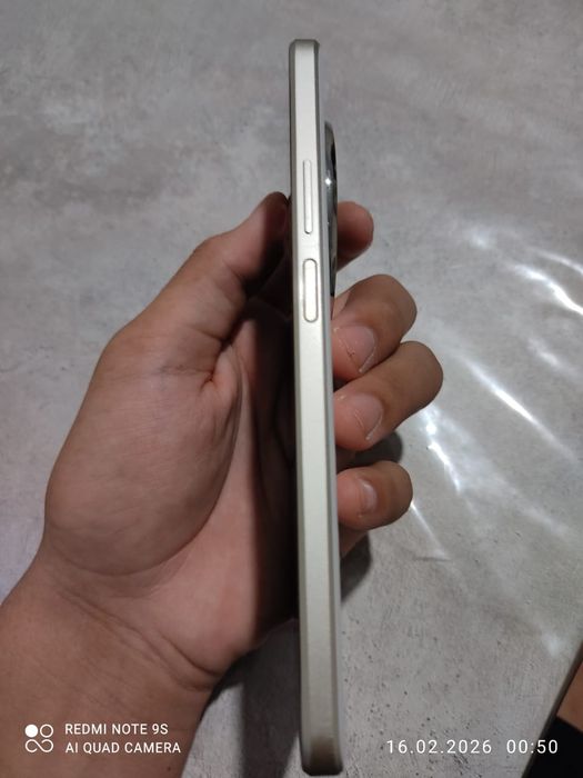 Huawei nova 13i  256гб