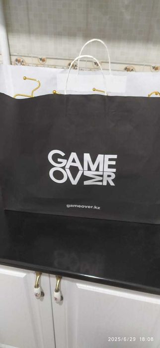 Новый графин со стаканами