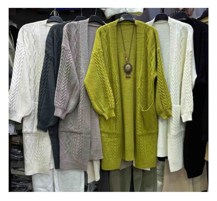 Кардиганы.Кофта вязанная