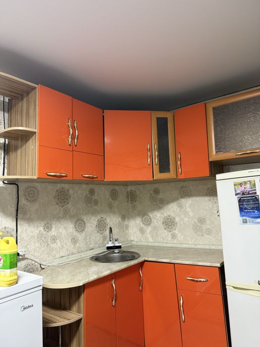 Продаю Кухонный гарнитур