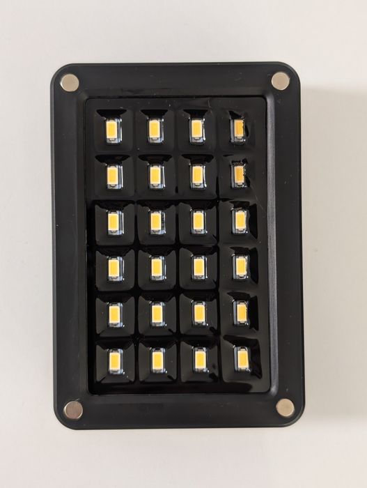 Видео лампа с магнитни филтри